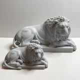 Recumbent Lion Statue - Large