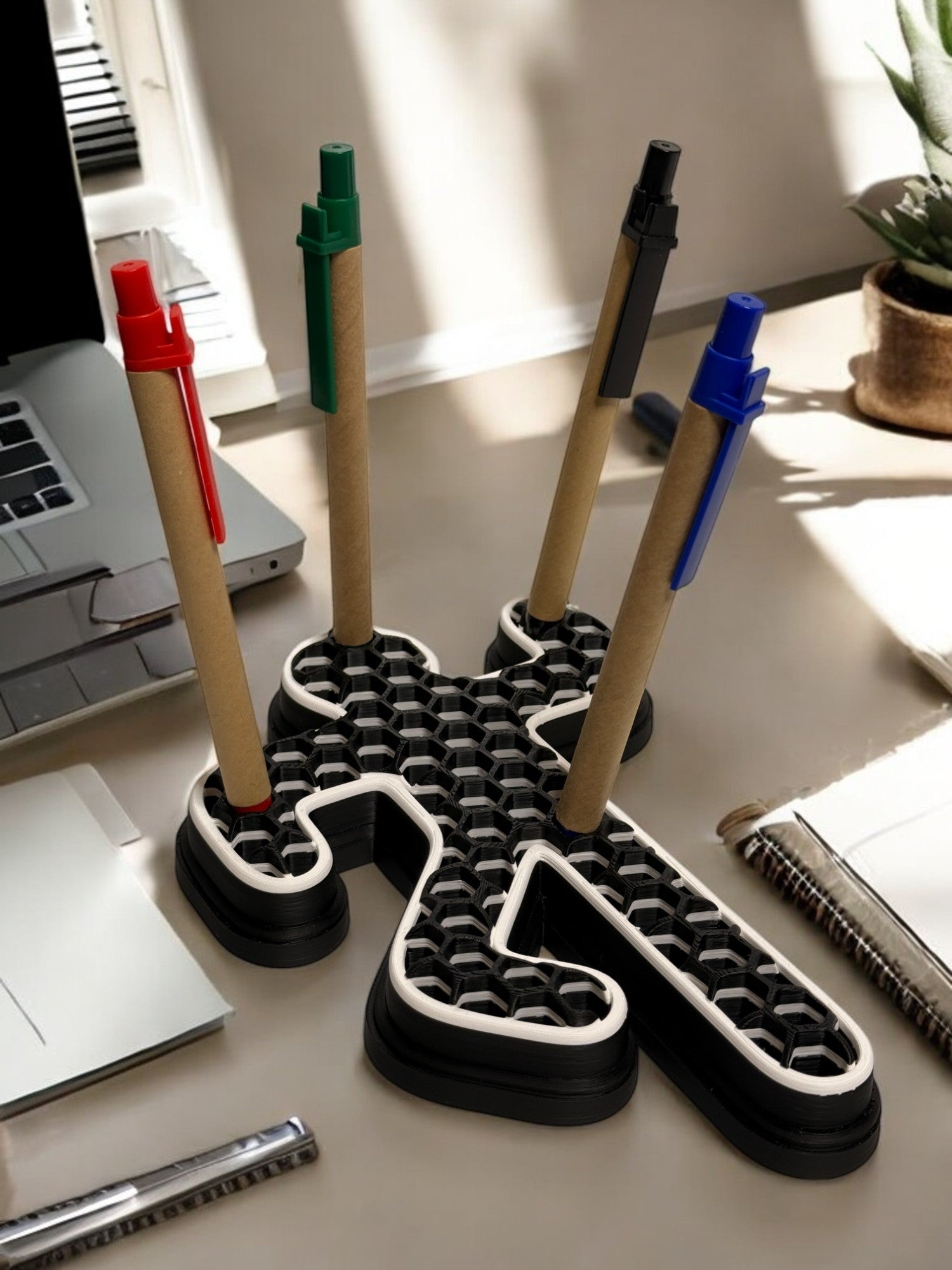 Chalk Outline Pen Holder